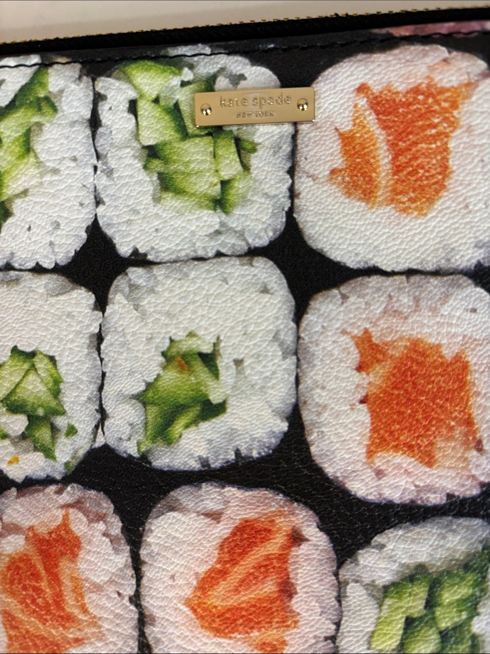 Kate Spade Medium Bella Wristlet Hello Tokyo Sushi Print Zippered Pouch NWT - Picture 4 of 11
